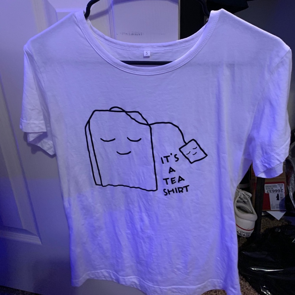 “It’s a Tea shirt” Short sleeved shirt